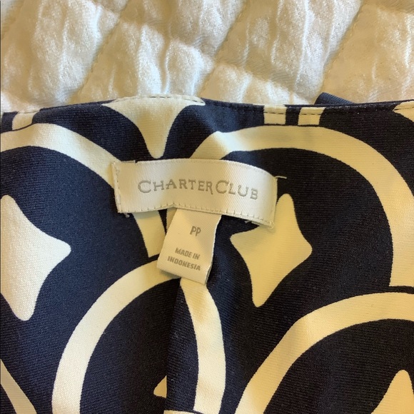 Bell sleeve dress - Picture 4 of 4